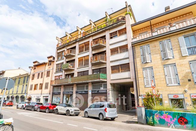 Appartamento in residenziale in Via Giuseppe Dezza 8