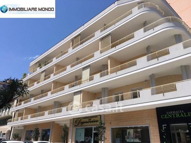 Appartamento in residenziale in Corso Fratelli Brigida 131
