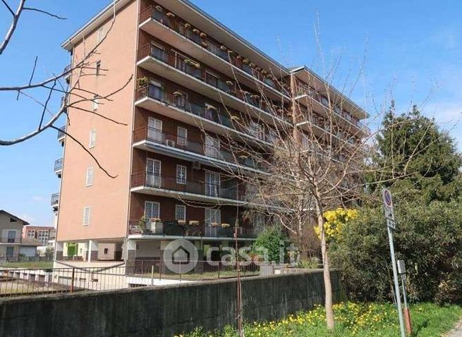 Appartamento in residenziale in Via Monza 5