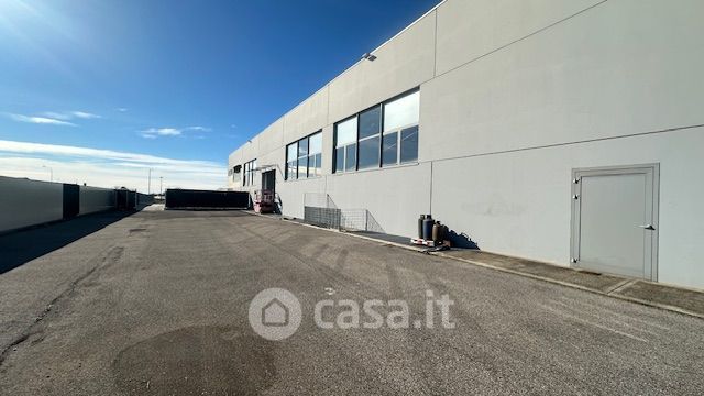 Capannone in commerciale in ORTI 5