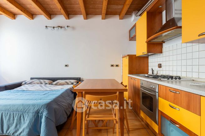 Appartamento in residenziale in Via San Carlo 49