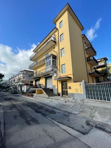 Appartamento in residenziale in Via Stazione 22