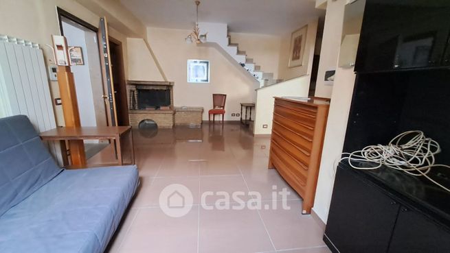 Appartamento in residenziale in Via di Morena 19