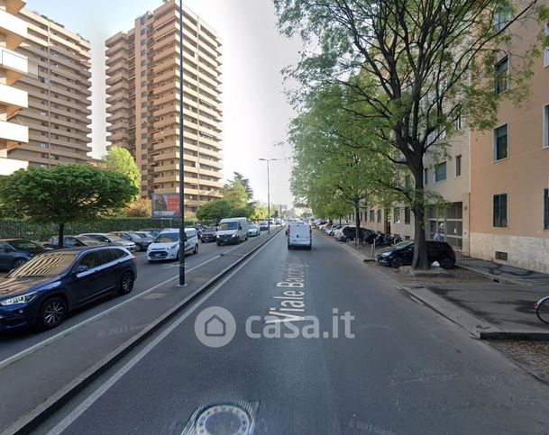 Box/posto auto in residenziale in Viale Bacchiglione