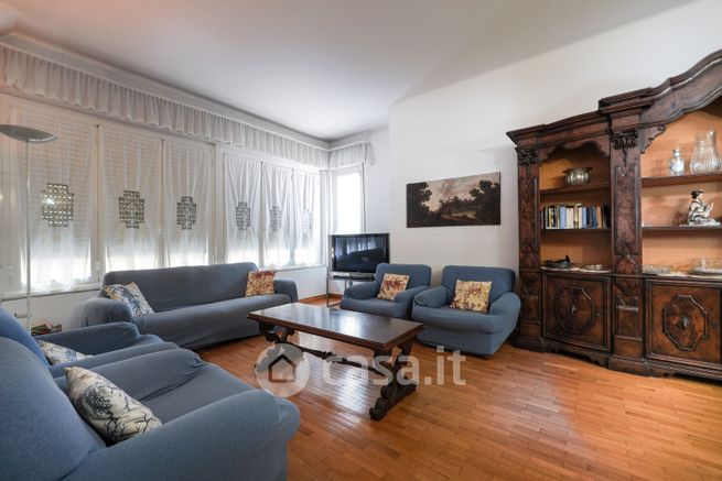 Appartamento in residenziale in Via Liberta 28