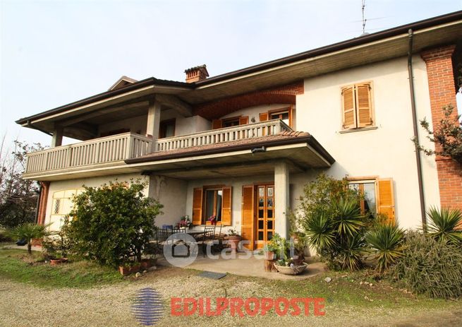 Villa in residenziale in Viale LibertÃ  2