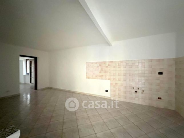 Appartamento in residenziale in Via Vittorio Alfieri 13