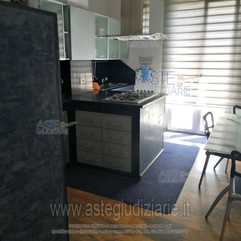 Villetta a schiera in residenziale in Via Vestina 432