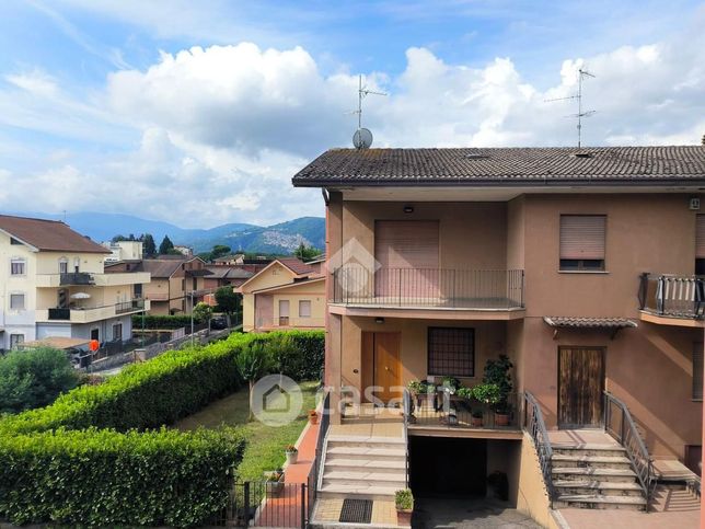 Villetta a schiera in residenziale in Via dei Tigli 2