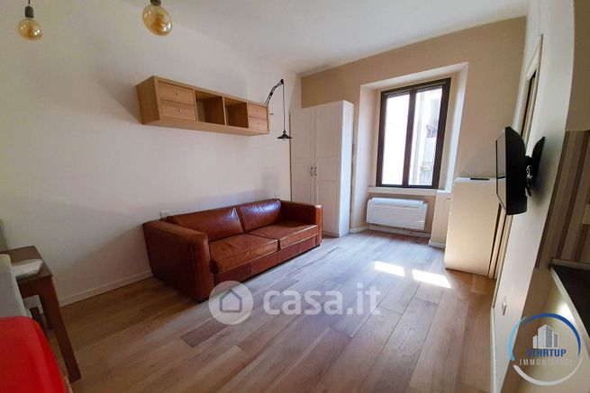 Appartamento in residenziale in Via Luigi Prinetti 2