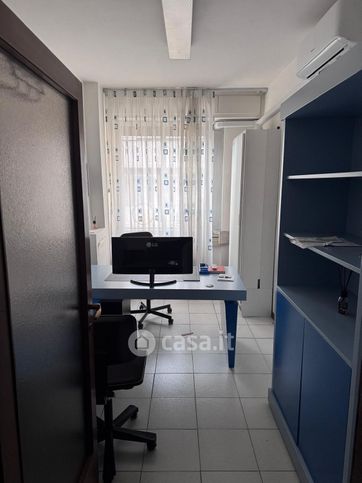 Ufficio in commerciale in Via Giuseppe Valentini