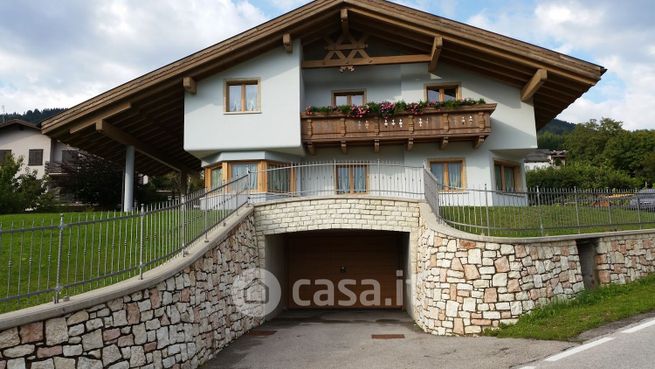 Casa indipendente in residenziale in Via Trento 44