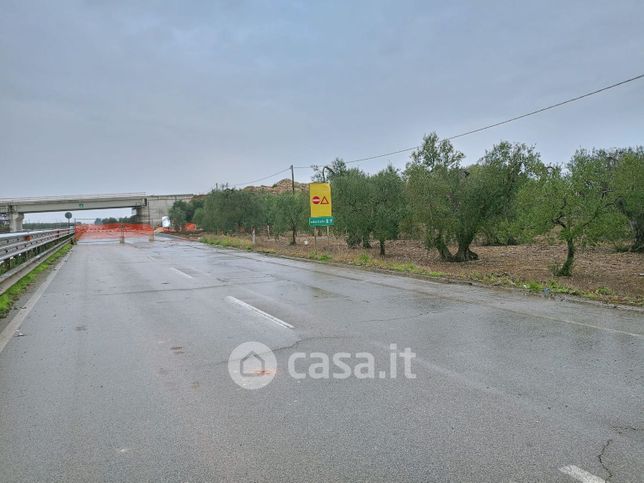 Terreno edificabile in residenziale in Strada Provinciale 231