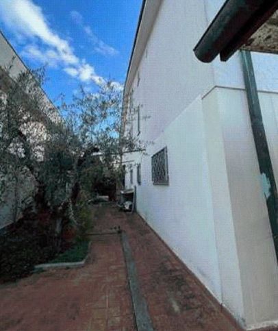 Villa in residenziale in Via Romaiano 91