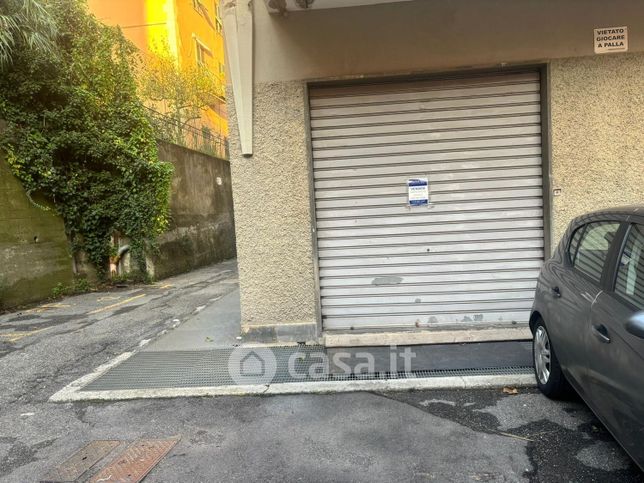 Garage/posto auto in residenziale in Via Erpidio Berno