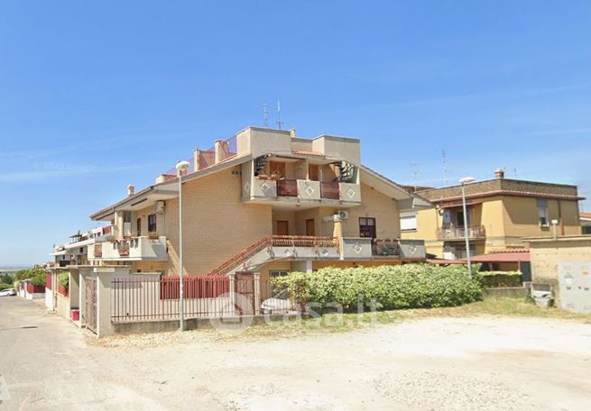 Appartamento in residenziale in Via Nettuno