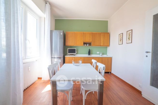 Appartamento in residenziale in Via Caianello 15