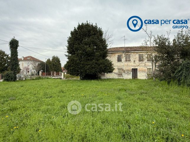 Terreno edificabile in residenziale in Via Guido Brugnolo