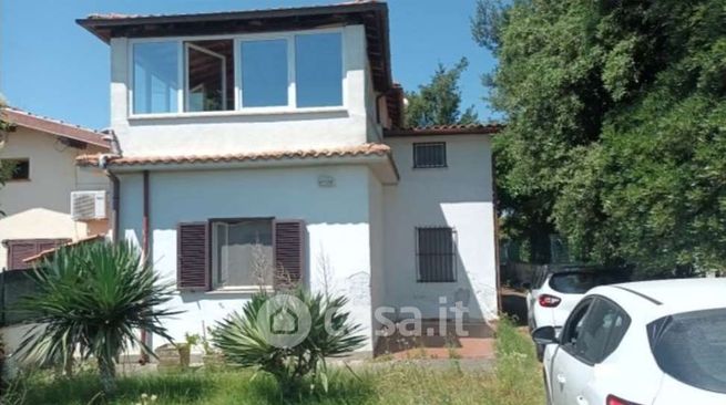 Villetta a schiera in residenziale in Via Catalini 127