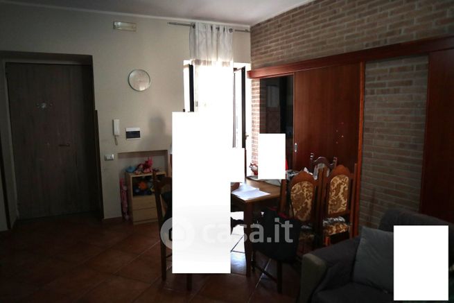 Appartamento in residenziale in Via Semonella 25