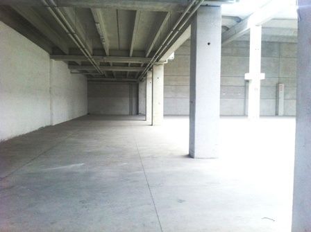 Capannone in commerciale in Via Boscofangone