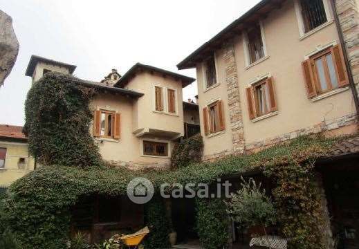 Villa in residenziale in Via Fiume