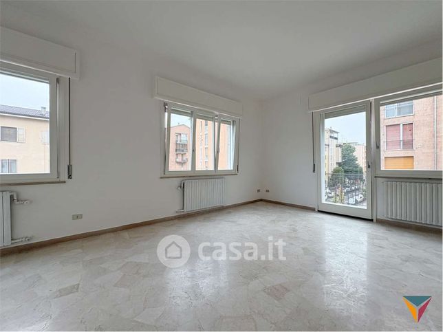 Appartamento in residenziale in Viale Luigi Vaschi 15