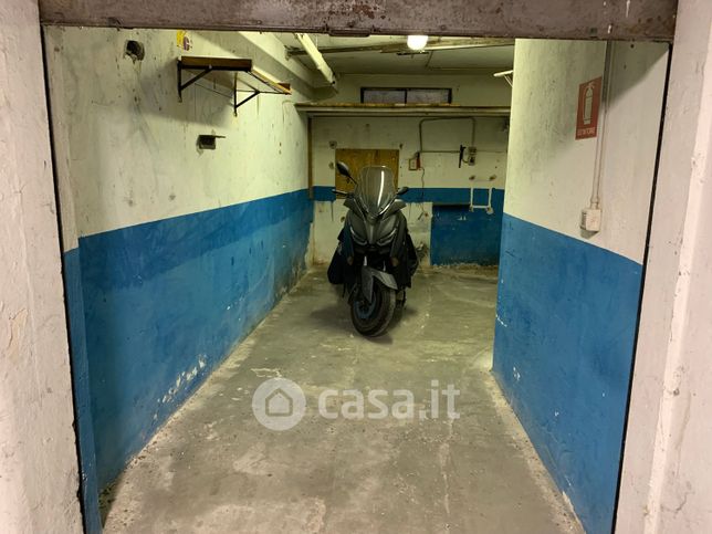 Garage/posto auto in residenziale in Via Percy Bysshe Shelley 5