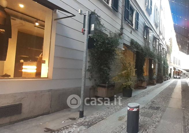 Box/posto auto in residenziale in Vicolo Fiori 1