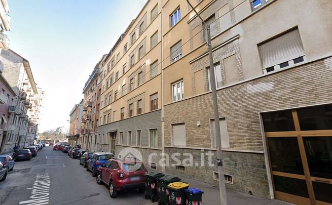 Appartamento in residenziale in Via Mombarcaro 13