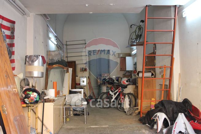 Box/posto auto in residenziale in Via Antonio Merlino 71