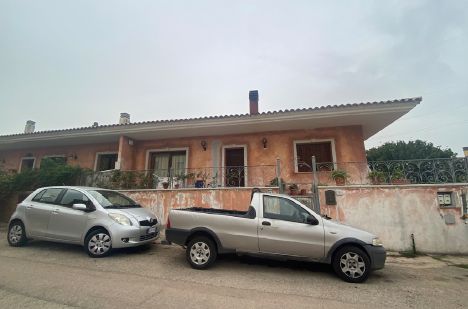 Casa bi/trifamiliare in residenziale in Via James Cook 7
