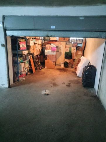 Box/posto auto in residenziale in Via Enrico Mattei 139