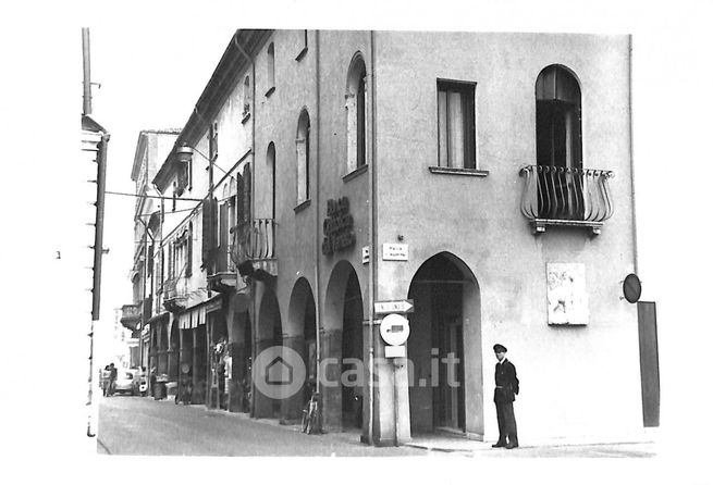 Ufficio in commerciale in