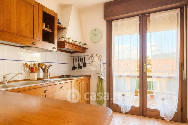 Appartamento in residenziale in Via Cisa Sud 287
