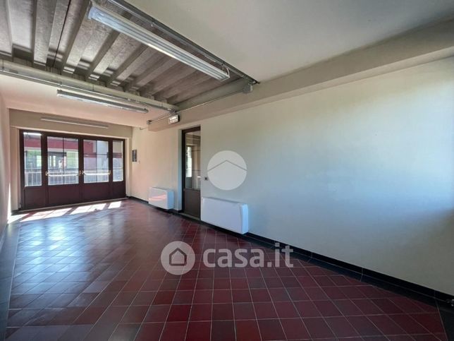 Ufficio in commerciale in Via A. Pacinotti 121