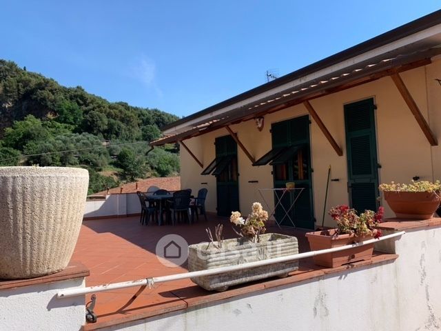 Appartamento in residenziale in Via Provinciale