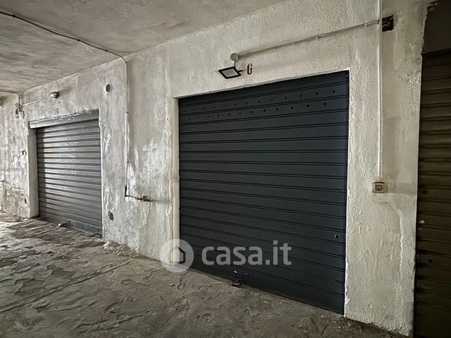 Garage/posto auto in residenziale in Via Salvatore Benfratello 4