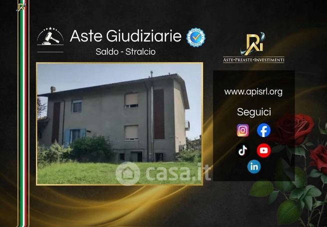 Casa indipendente in residenziale in Via Acquarola 419