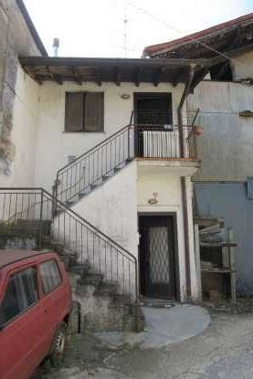 Casa indipendente in residenziale in Via Roma 3