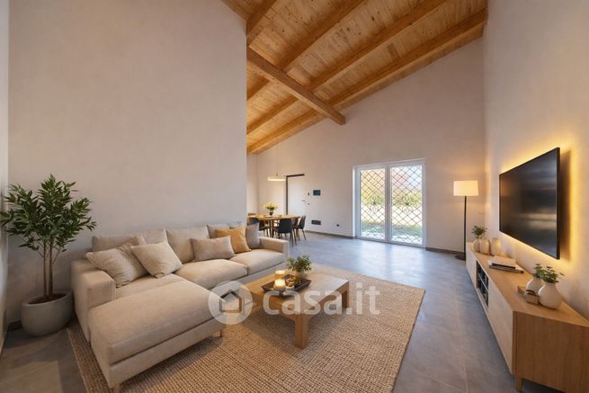 Casa indipendente in residenziale in Via Basento 4