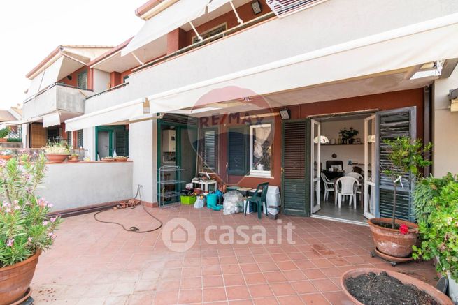 Villetta a schiera in residenziale in Via Salvatore Quasimodo 17