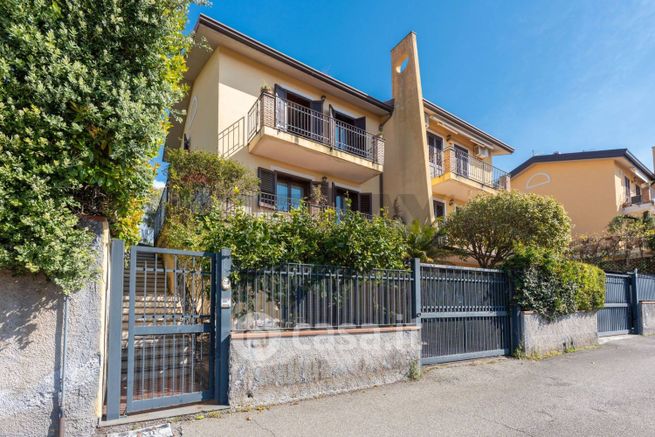 Casa bi/trifamiliare in residenziale in Via E. Berlinguer 5