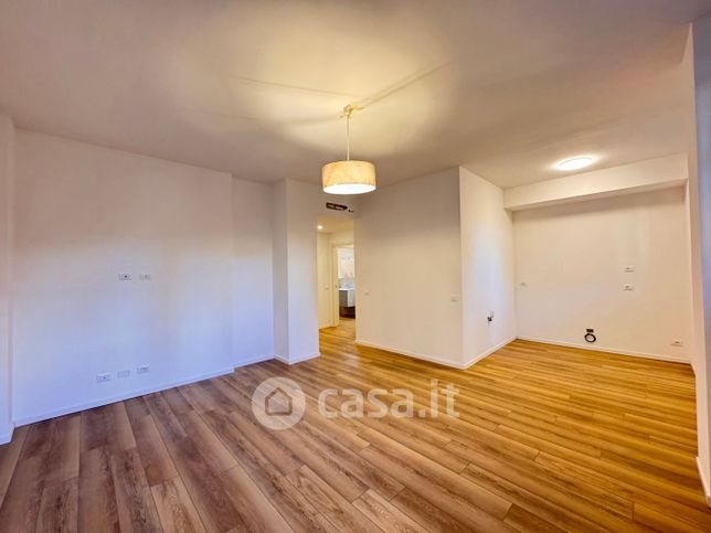 Appartamento in residenziale in Via Francesco Baracca 1