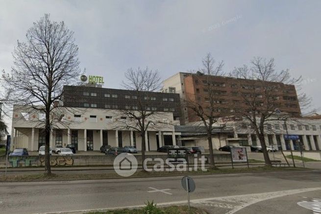 Ufficio in commerciale in Via Antiche Fornaci 51