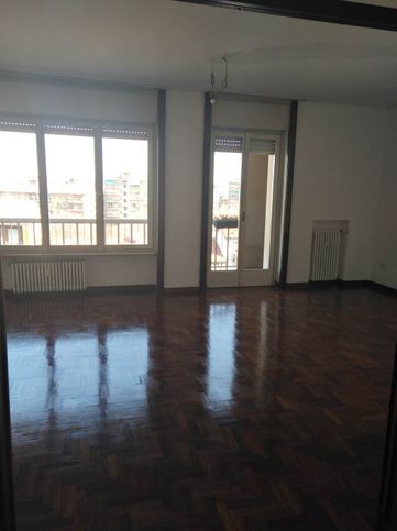 Appartamento in residenziale in Via Novara