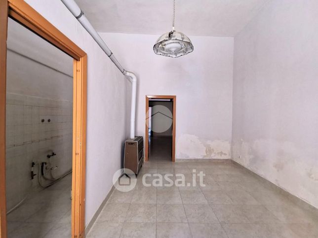 Casa indipendente in residenziale in Via Achille Grandi 15