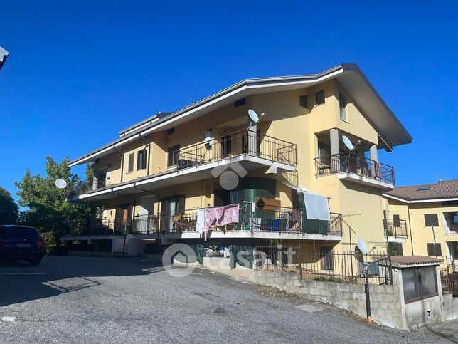 Appartamento in residenziale in Viale Orso Mario Corbino
