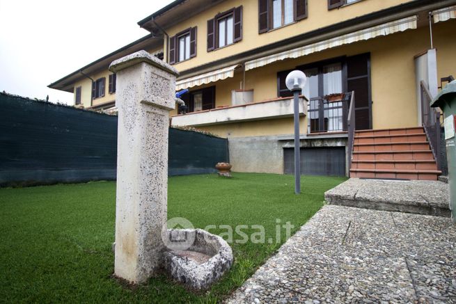 Villetta a schiera in residenziale in Via Alcide De Gasperi 62