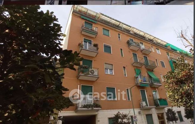 Appartamento in residenziale in Via Tonale 22